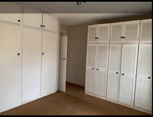 2 BEDROOM APARTMENT FOR SALE IN KEMPTON PARK EXT 03